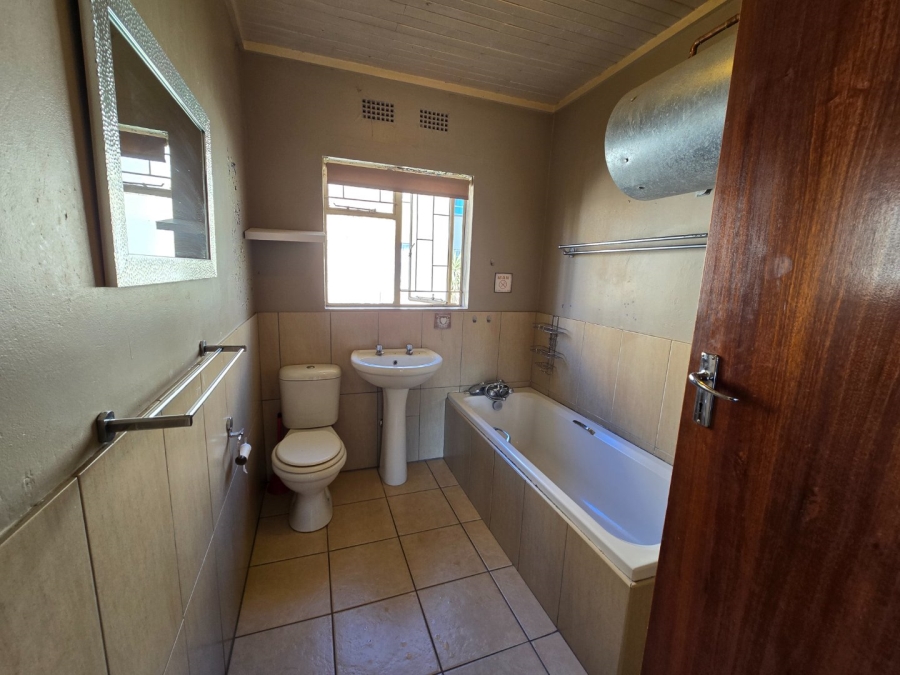 2 Bedroom Property for Sale in Potchefstroom North North West